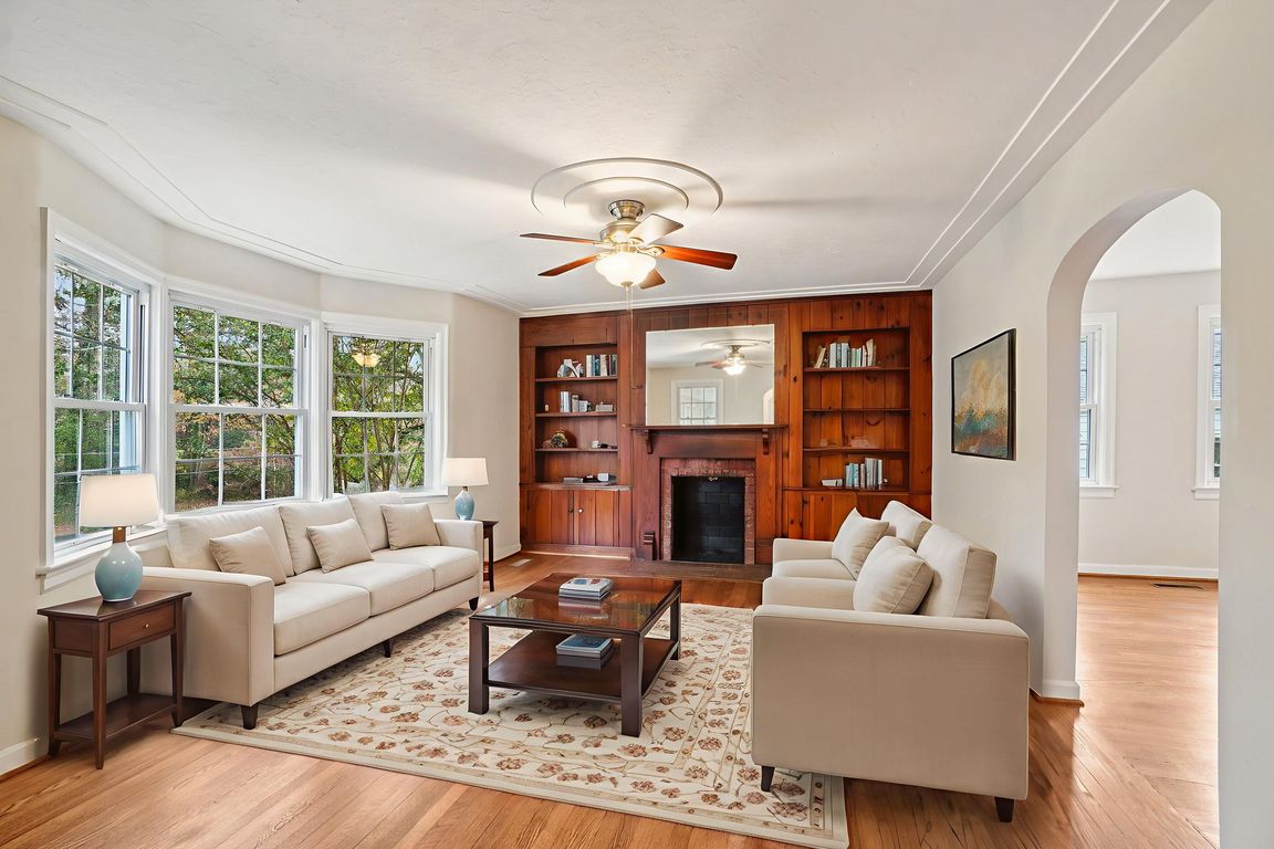 next background image