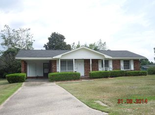 204 Wells Dr, Vidalia, GA 30474