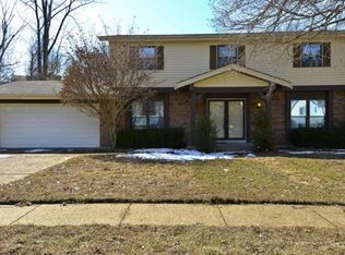 1277 Hidden Oak Rd, Chesterfield, MO 63017