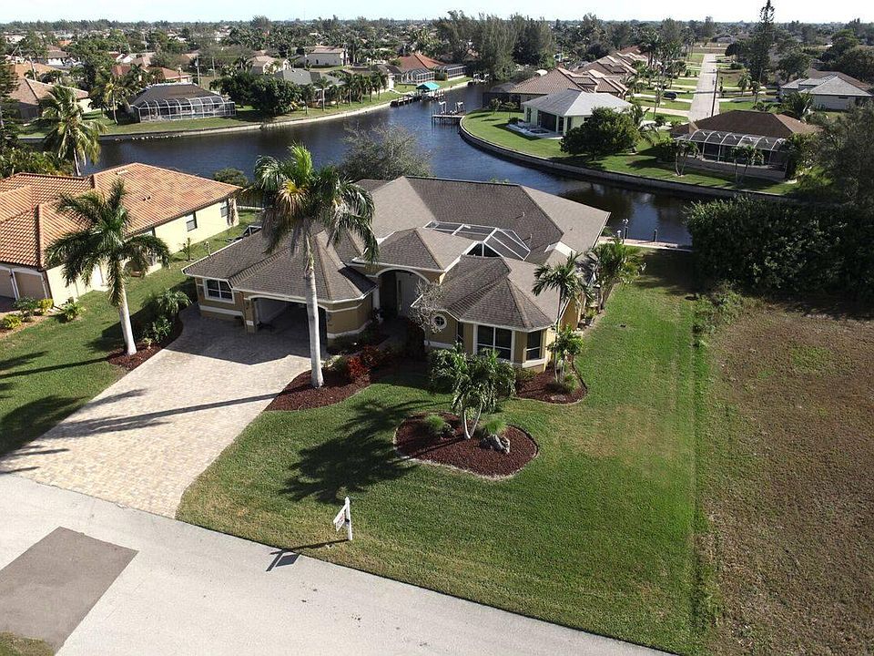 1st image of 4417 SW 18th Pl