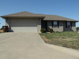 263 Maplewood Dr, Highlandville, MO 65669