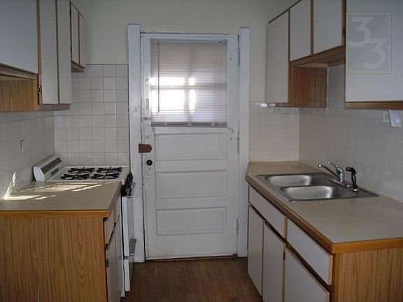 2nd image of 5709 N Magnolia Ave APT 2C
