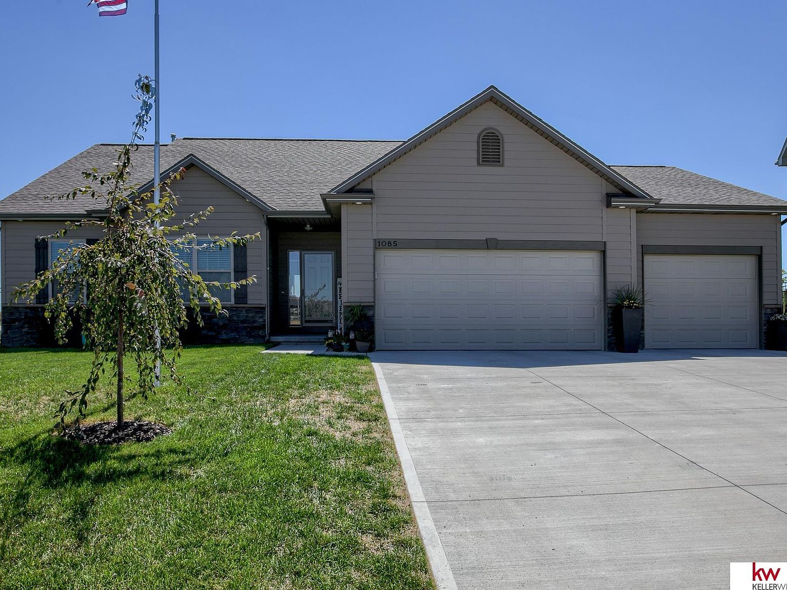 1085 Cedar Cir, Springfield, NE 68059 Zillow