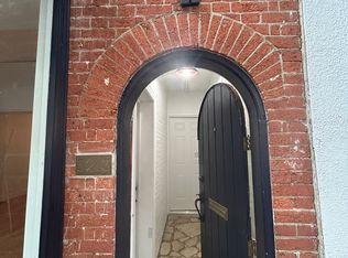 3213 O St NW #1, Washington, DC 20007