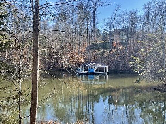 5th image of 186 Hidden Cove Ln