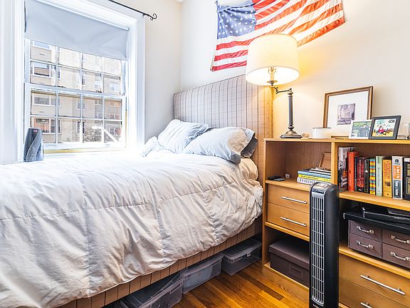 2nd image of 21 E 9th St #3CD