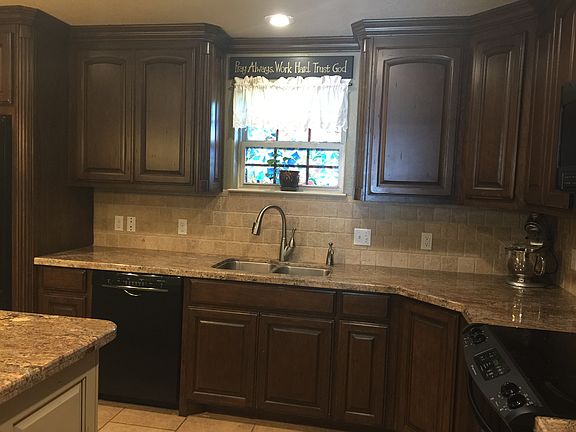 5th image of 329 Linda Ave
