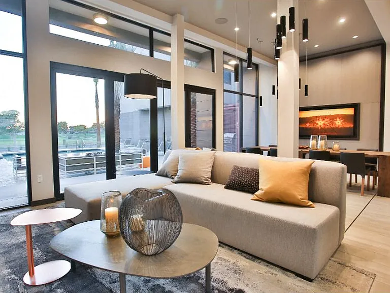 Dusk Scottsdale Apartments — Photo 9