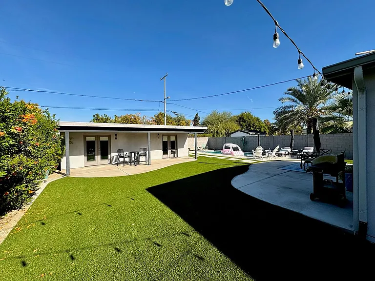 1510 E Whitton Ave — Photo 16
