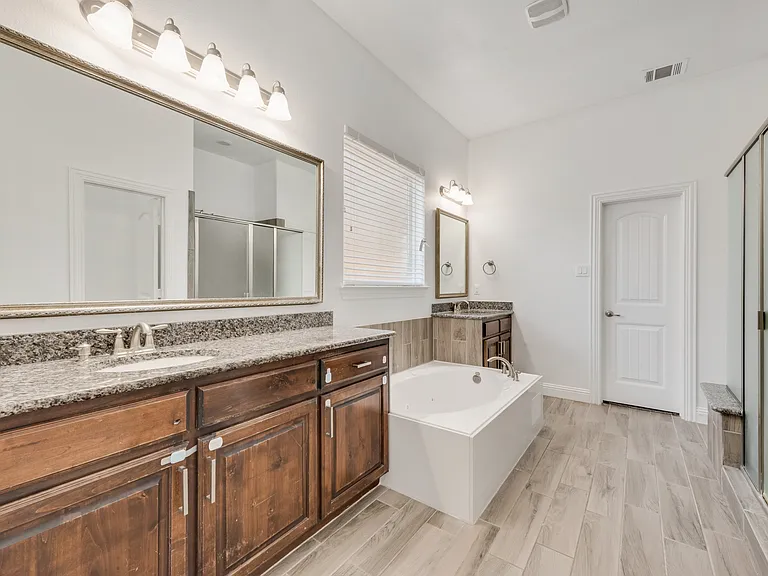10409 Jackson Hole Ln — Photo 11