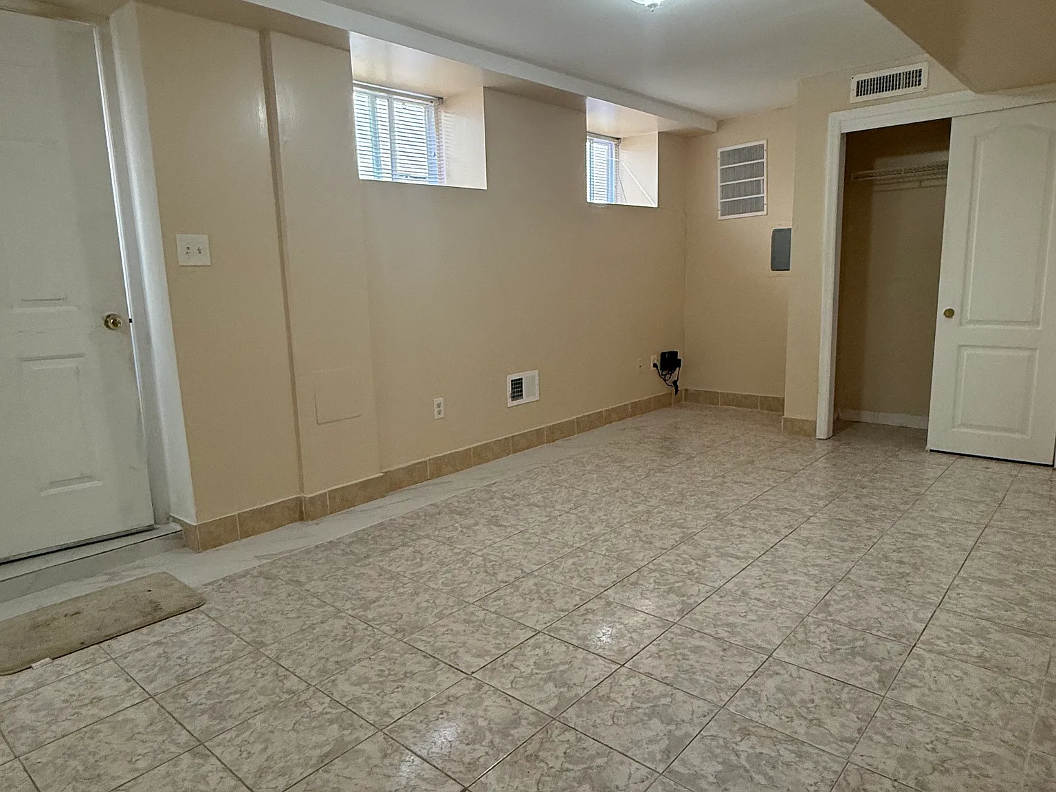 Studio, 450 sqft, $1,200 — Photo 4