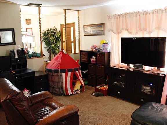 3rd image of 4206 Shadow Wood Dr