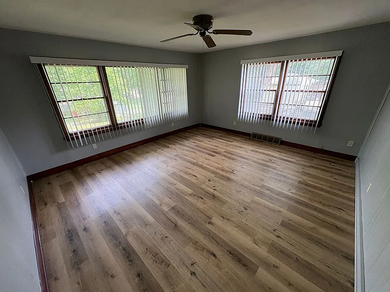 5300 W Zeamer St — Photo 2