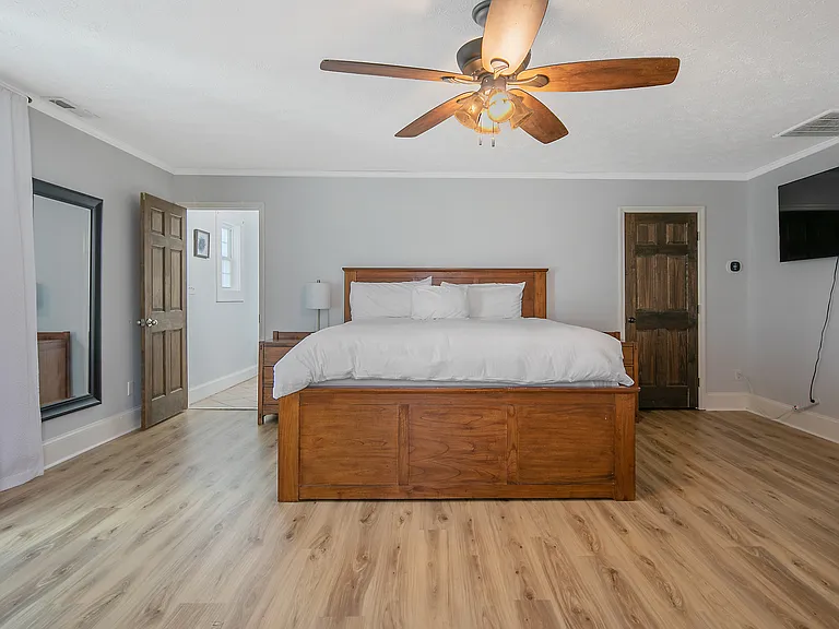 1208 Goodview Ave — Photo 38