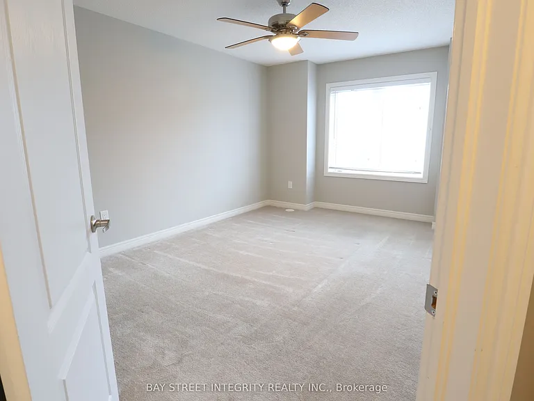 2435 Greenwich Dr #39 — Photo 29
