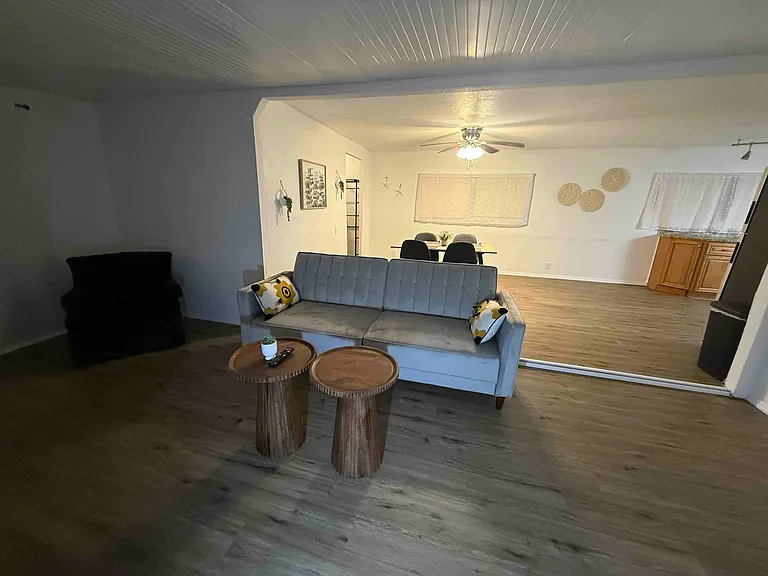 Port Ct — Photo 7