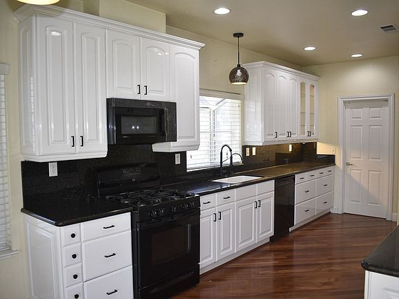 5th image of 7698 Highland Ave Unit A