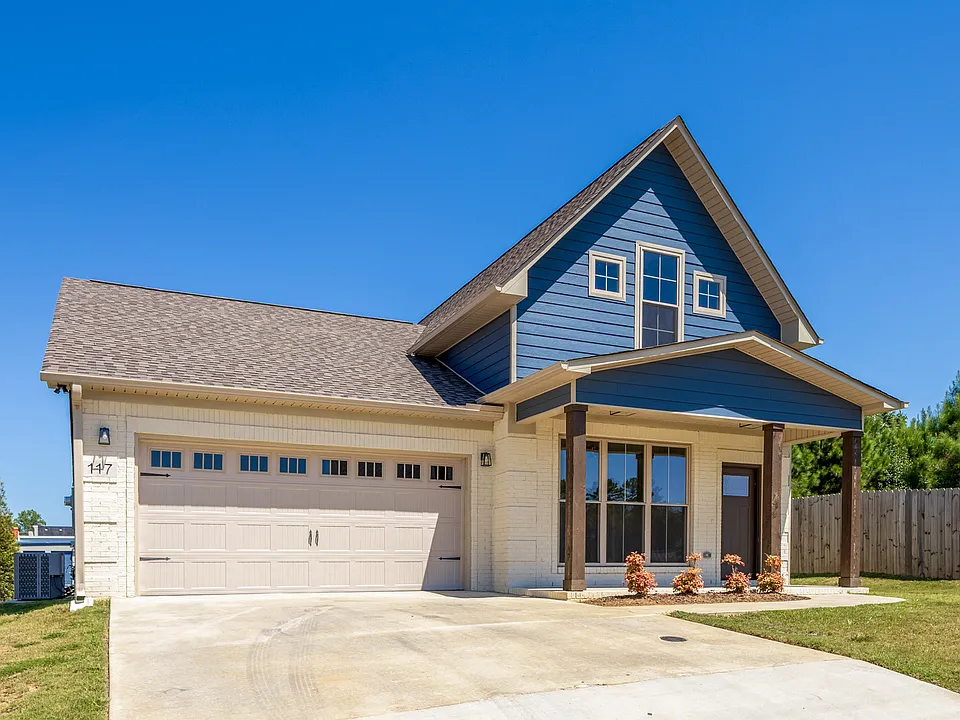 117 James Bowie Dr