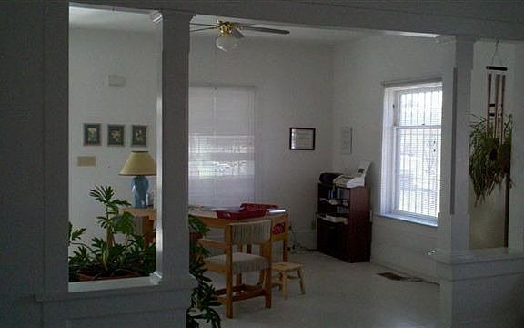 3rd image of 103 E Hill Ave