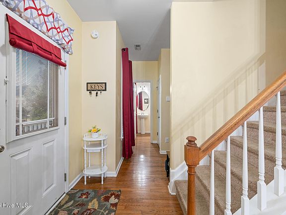 3rd image of 133 Haywood Lane