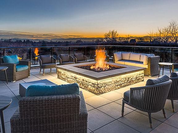 2nd image of 1100 E Bayaud Ave #2509