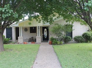211 Thompson Cir, Lorena, TX 76655