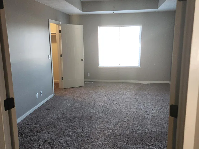 1526 Bristol St — Photo 10