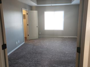 1526 Bristol St, Papillion, NE 68046