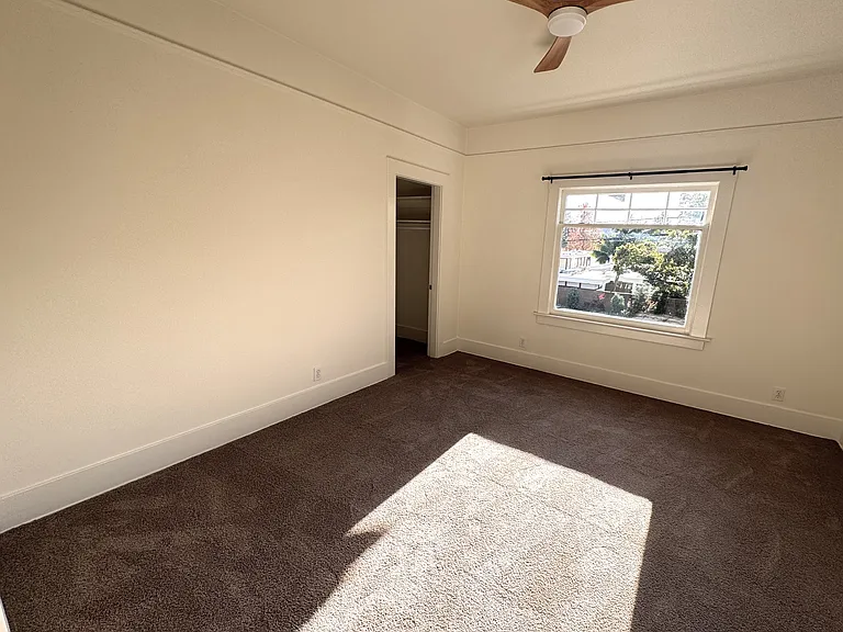 1536 Chapala St #1536 — Photo 11