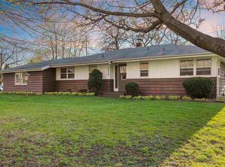 8204 Cameo Dr, Machesney Park, IL 61115