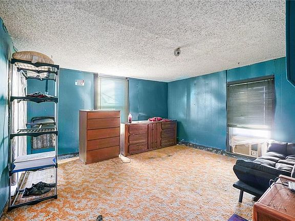 5th image of 235 W 7th Ave