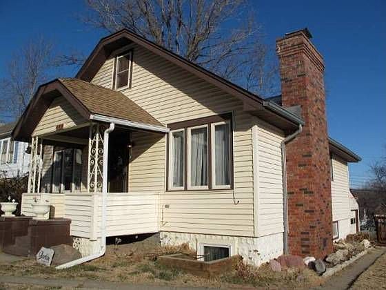 1st image of 410 Oak St