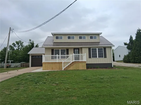 712 Washington Ln, Perryville, MO 63775