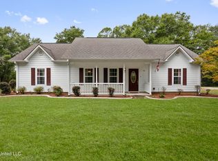 1161 C F Ward Rd, Lucedale, MS 39452