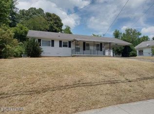 507 E Beech St, La Follette, TN 37766
