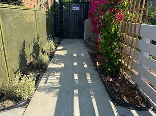 116 W Arbor St #B, Long Beach, CA 90805