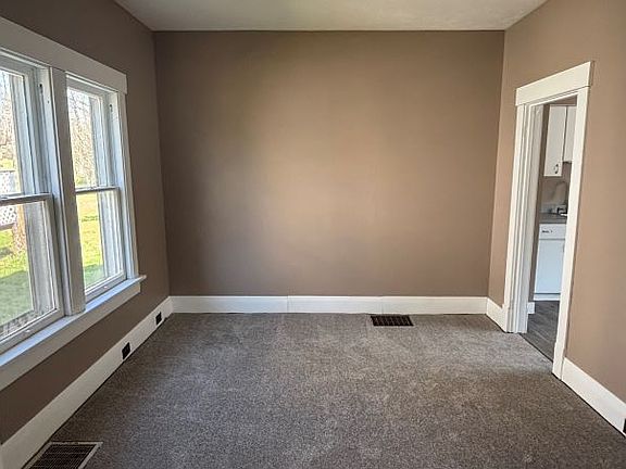 4th image of 1274 13th St SE #1
