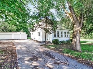 4406 S Newstead Rd, Akron, NY 14001