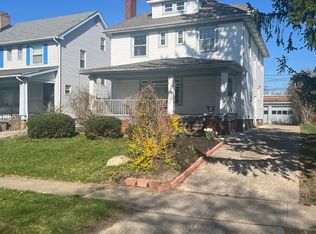 2123 Hampstead Rd, Cleveland Heights, OH 44118