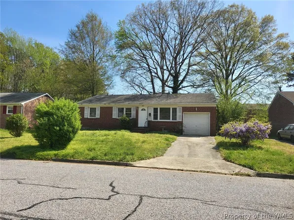 16 Colony Rd, Newport News, VA 23602