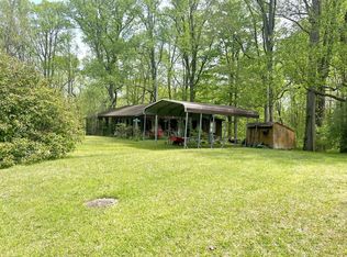 102 Point Dr, Gallipolis, OH 45631