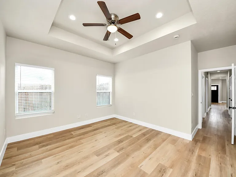5211 Amy St #B — Photo 10