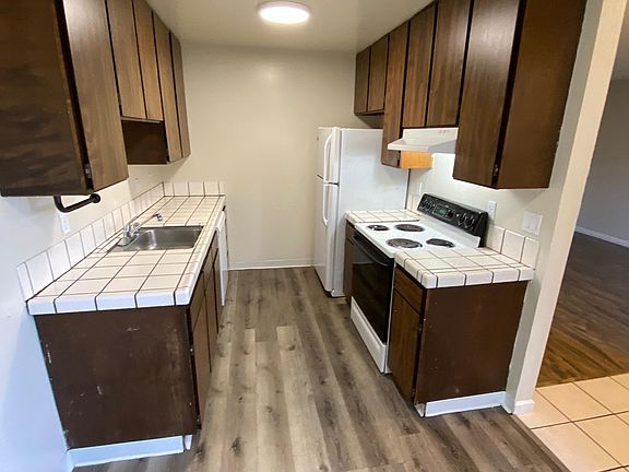 2nd image of 1649 Merrill Dr APT 6