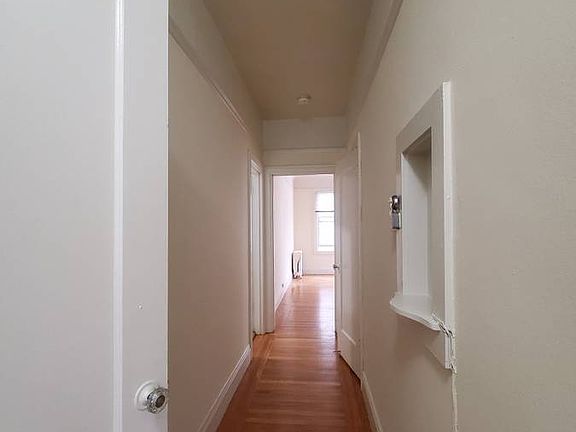 5th image of 2295 Francisco St APT 206