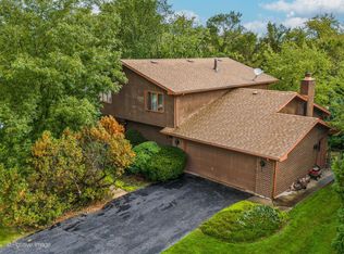 20735 London Dr, Olympia Fields, IL 60461