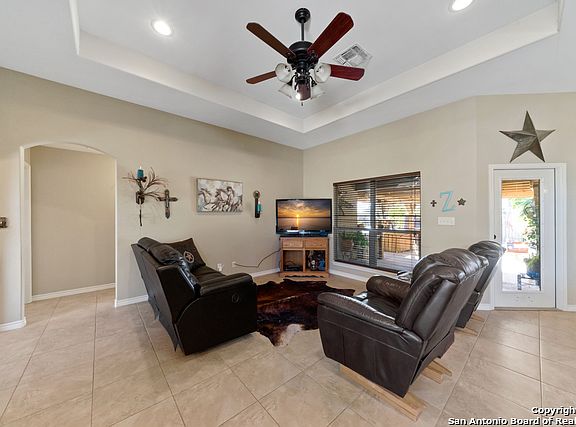 5th image of 1847 Vista View Dr