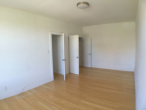 3rd image of 91 Lefferts Ave