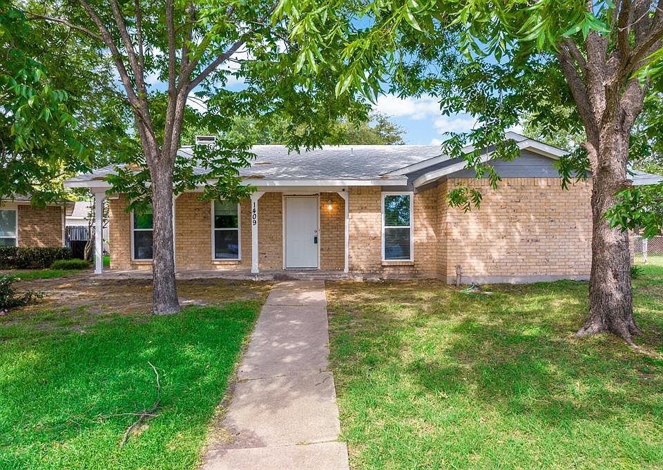 1st image of 1409 Windsor Ct