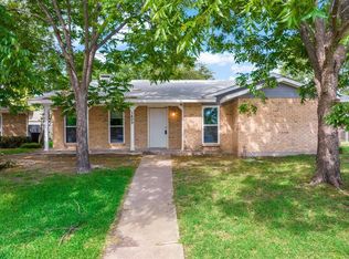 1409 Windsor Ct, Mesquite, TX 75149