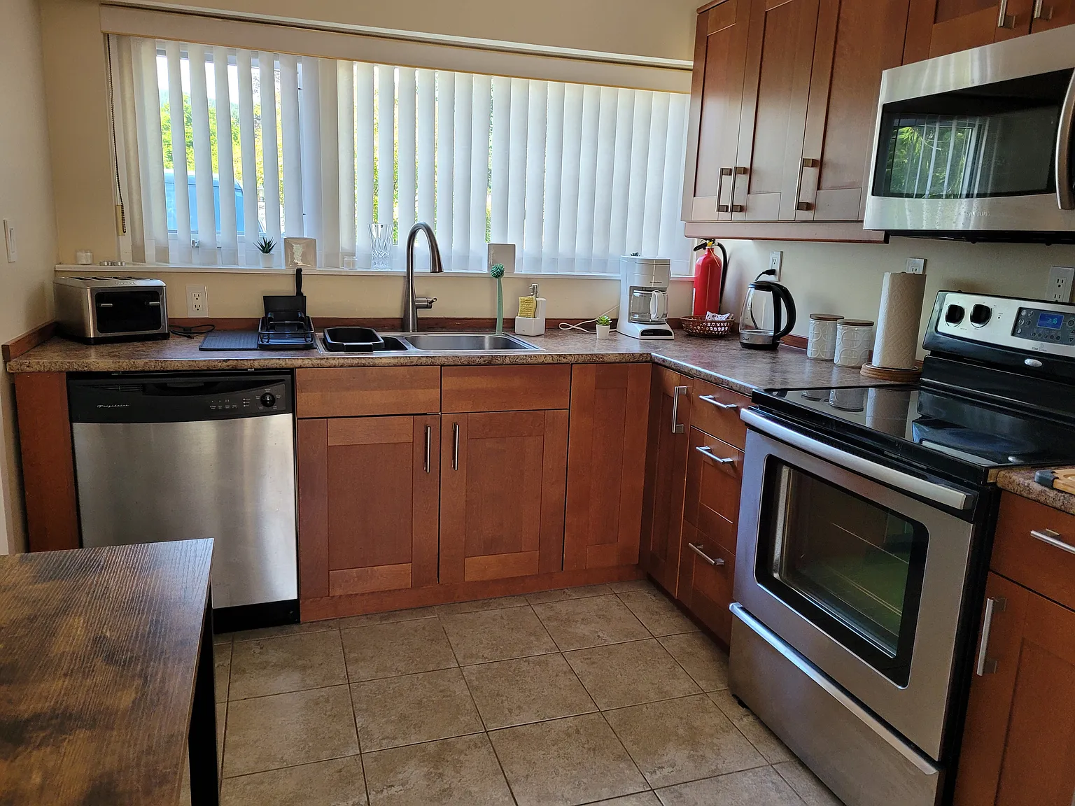 5345 Kensington Cres — Photo 4